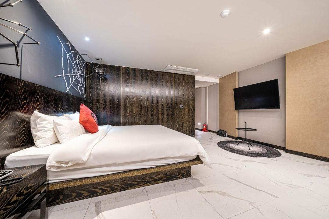 Hotel Ritz Suwon Extérieur photo